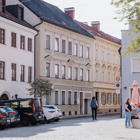 Lumen Homes - Altstadt-Studio Direkt Im Zentrum, Kueche, Netflix, Oeffentlicher Parkplatz Ums Eck Ingolstadt Exterior photo