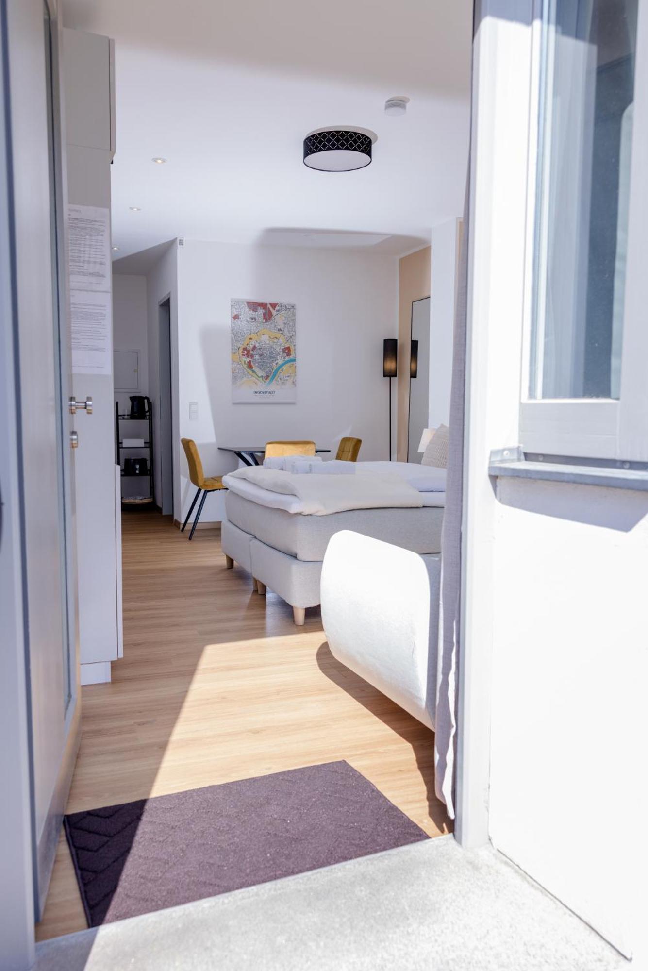 Lumen Homes - Altstadt-Studio Direkt Im Zentrum, Kueche, Netflix, Oeffentlicher Parkplatz Ums Eck Ingolstadt Exterior photo