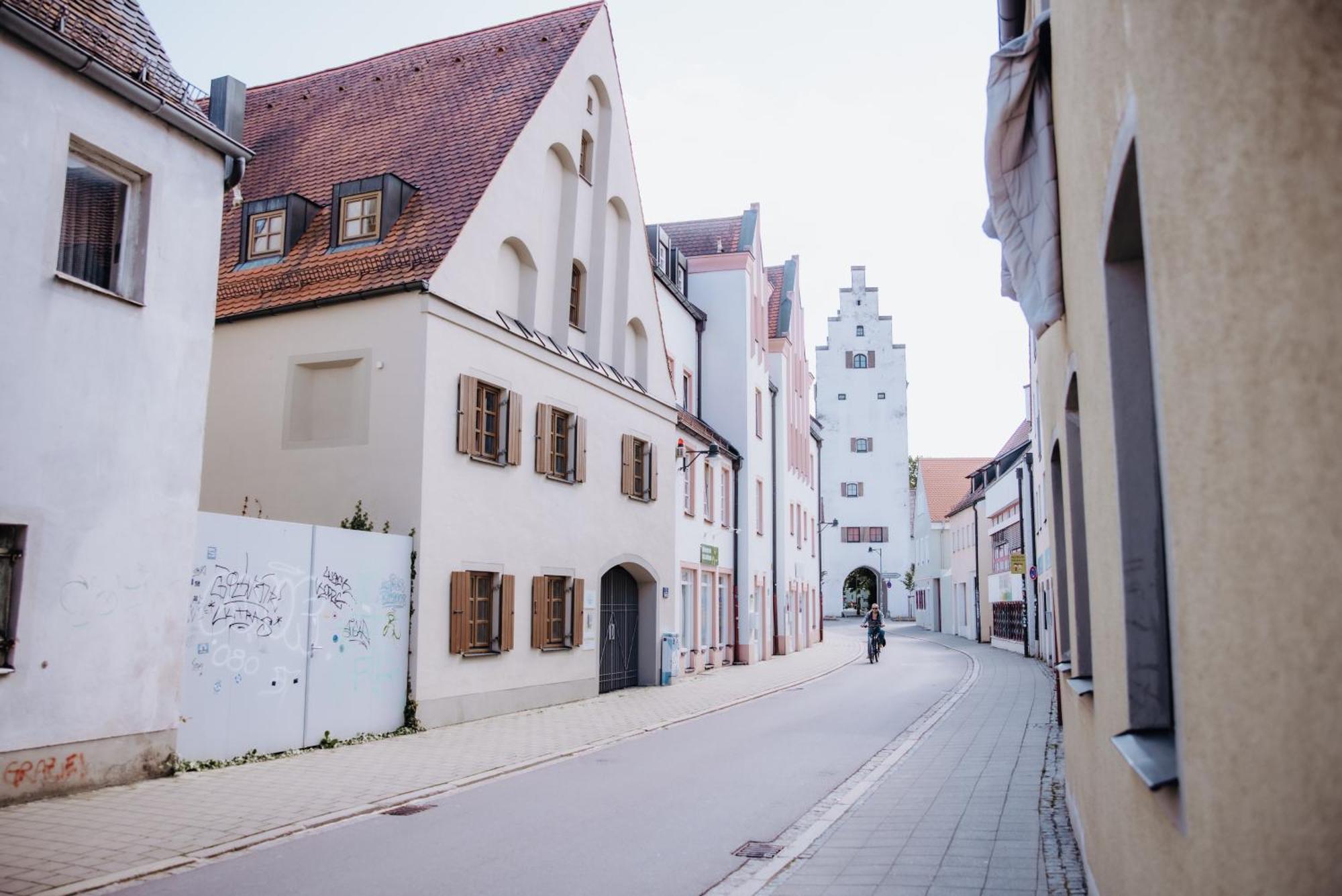 Lumen Homes - Altstadt-Studio Direkt Im Zentrum, Kueche, Netflix, Oeffentlicher Parkplatz Ums Eck Ingolstadt Exterior photo