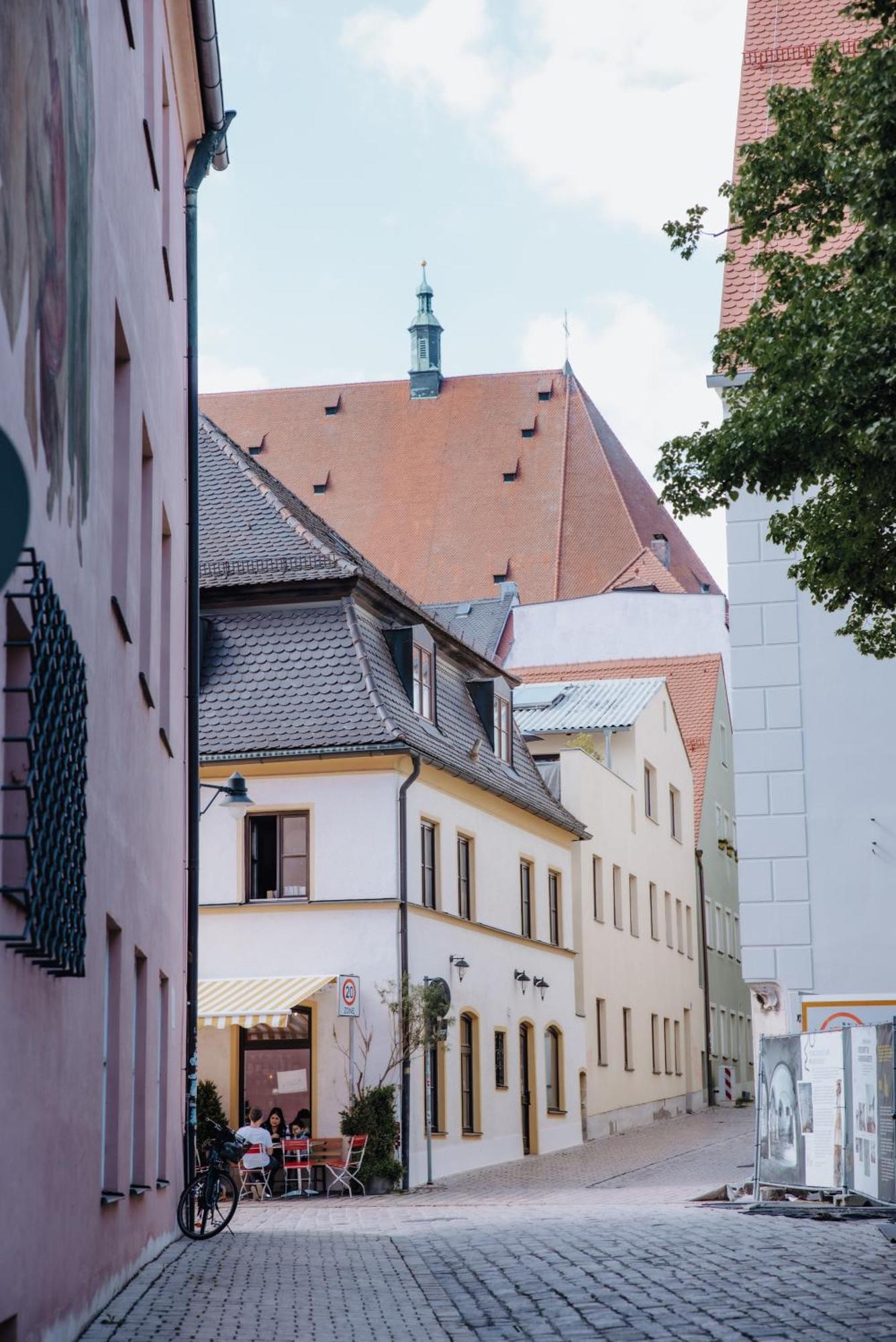 Lumen Homes - Altstadt-Studio Direkt Im Zentrum, Kueche, Netflix, Oeffentlicher Parkplatz Ums Eck Ingolstadt Exterior photo